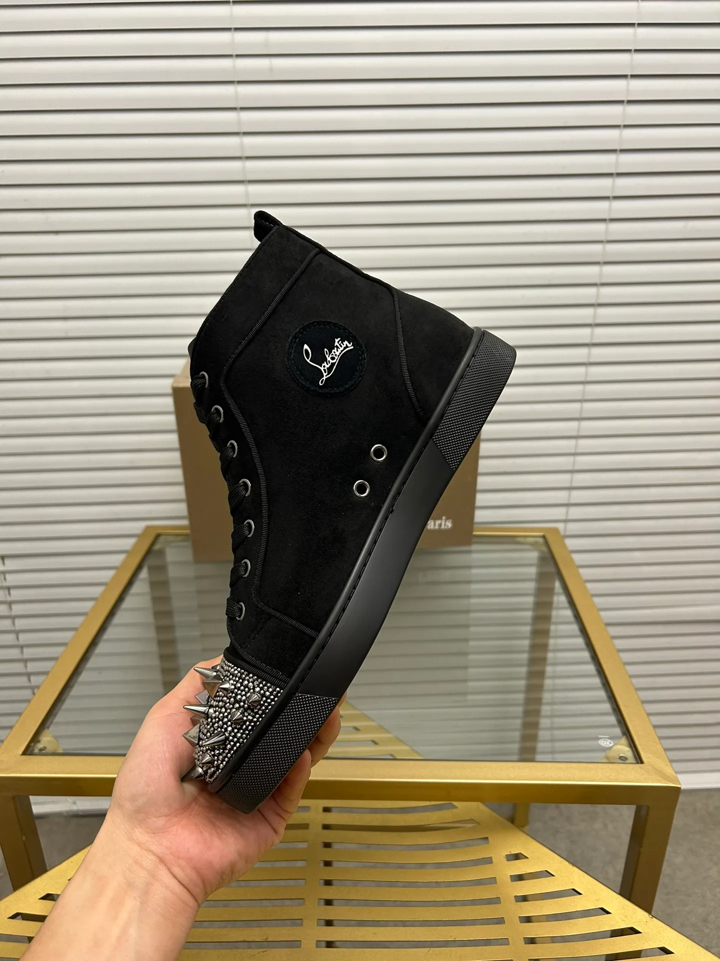 (Customized model) Ex-factory price is 540. christian louboutin (CL red sole shoes) counter series, casual sneakers for couples 📢 📢 📢 Exclusive hot style release 🎈🎈💪 Movable latex feet 👻 Finished outsole line [Proud] 😝Female 35-40# Male 38#-46, global supply😝 [Top version]: Original imported genuine leather upper, top original leather lining, original molded TPU outsole, original 1:1 detail processing, original shoe last,